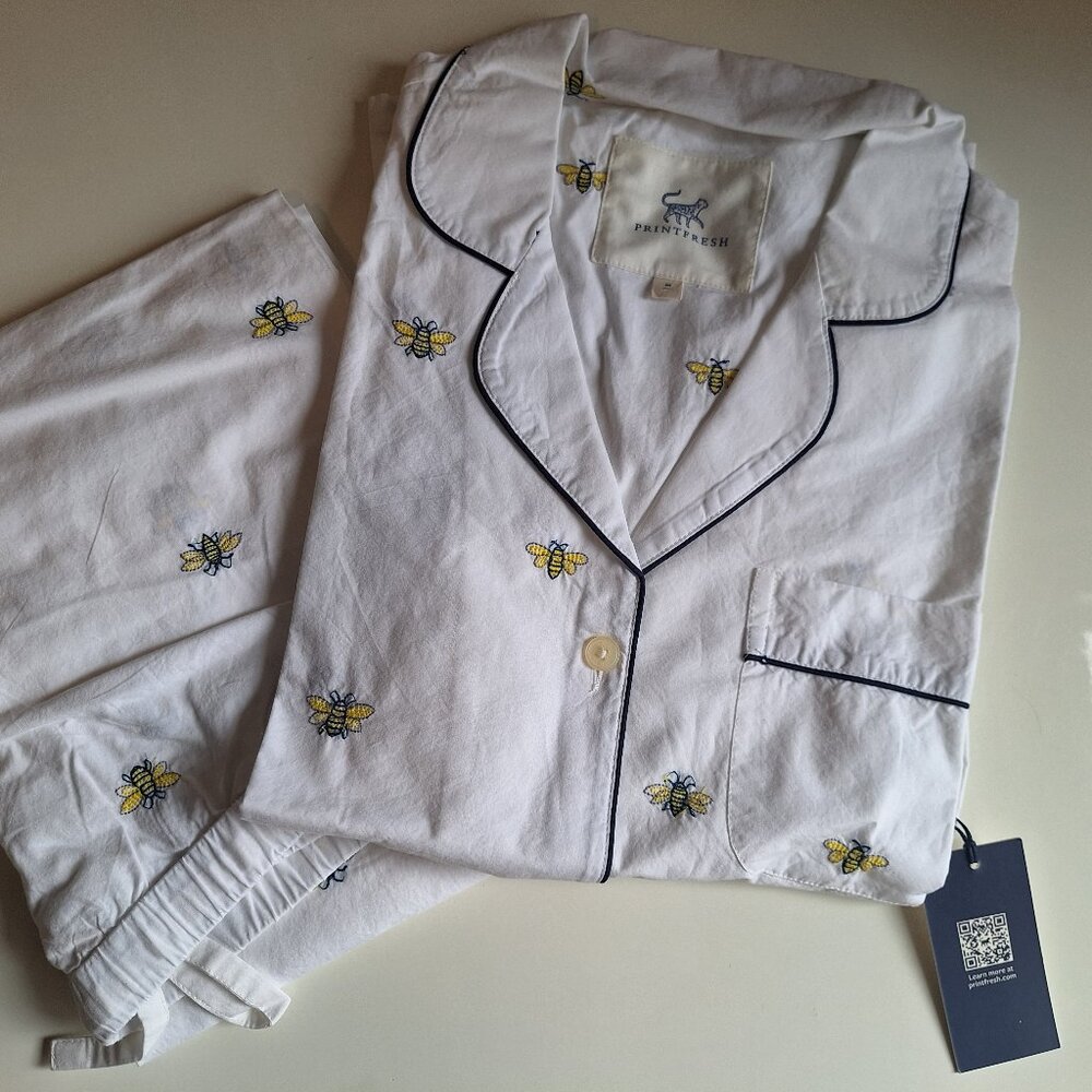 NWT - Printfresh White and Yellow Beekeeper Embroidery Pajama Size M